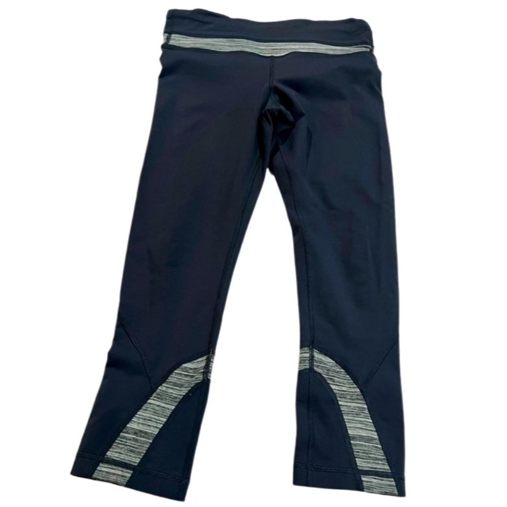 Lululemon Navy Gray Crop Running Leggings Reflective Trim Zip Pocket Size 6 - Picture 3 of 12